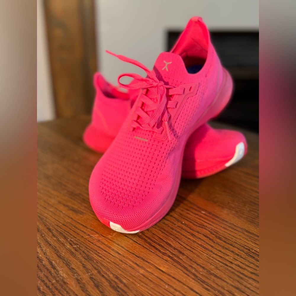 Flux Pink Footwear 7.5